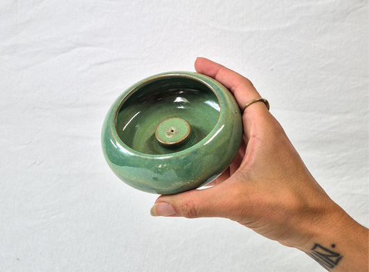 Musk incense holder